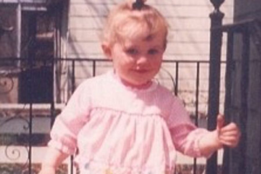 Young toddler girl