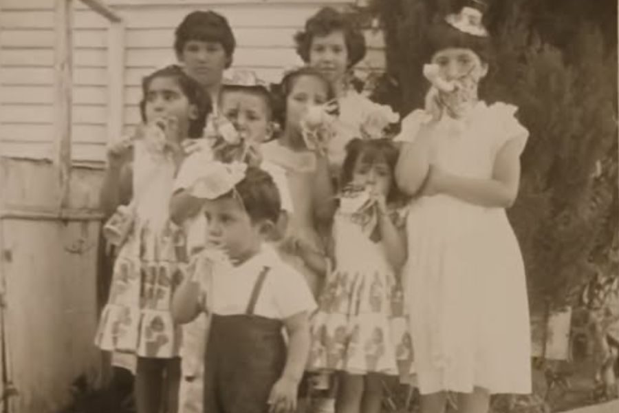 Black and white retro picture of a family
